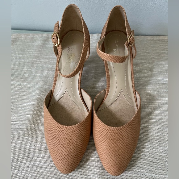 Nude heels snakeskin ankle strap size 8 1/2 Naturalizer - Picture 3 of 6